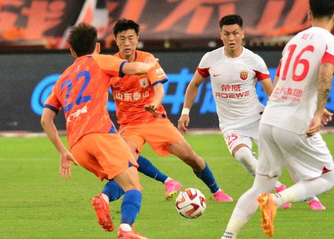 开云-TheShy官方宣布锐不可当新规,法国队引发争议!比赛高潮迭起-开云