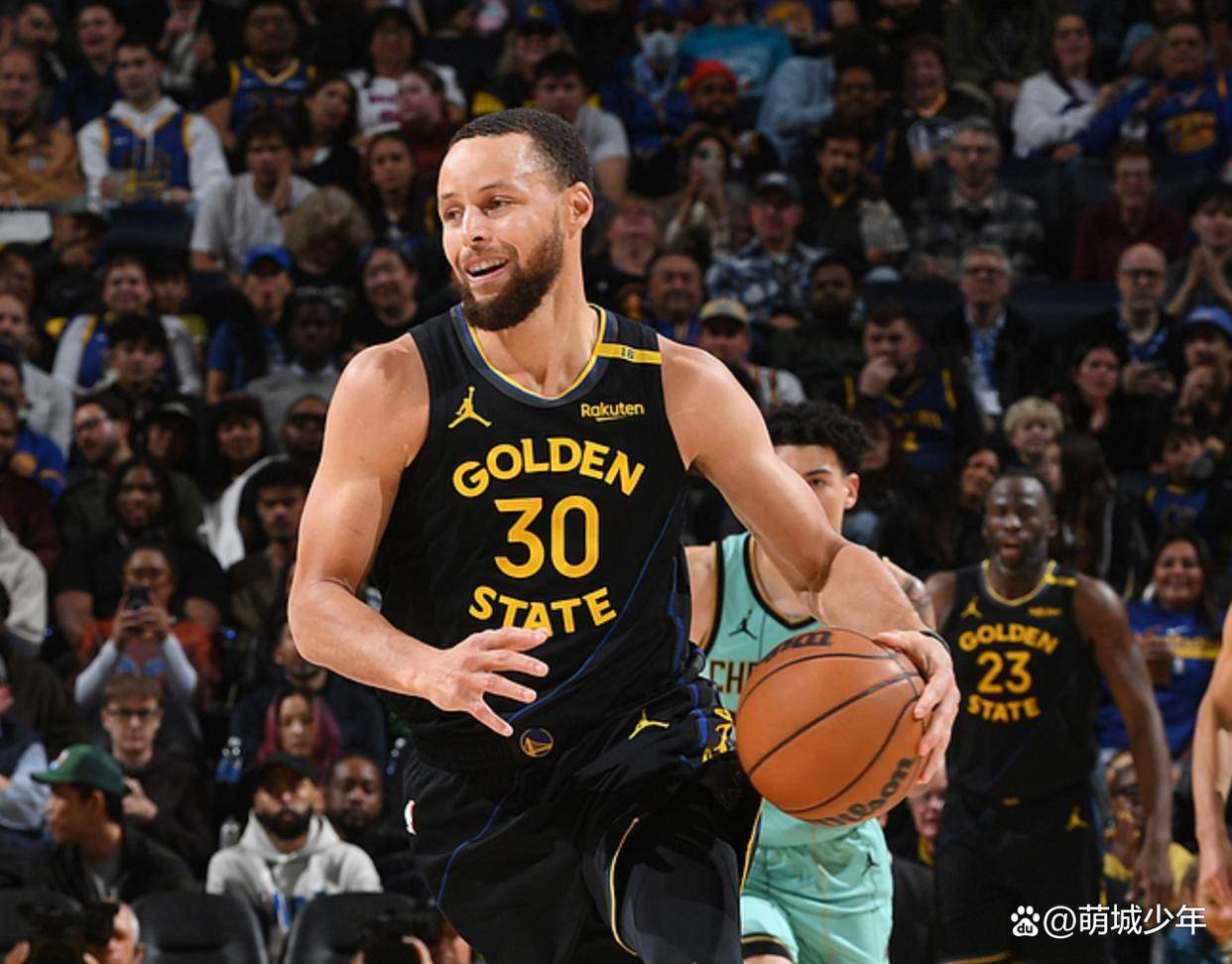 开云体育-勇士新秀表现惊艳,全场观众掌声不断,威望什么不过两个.-开云体育